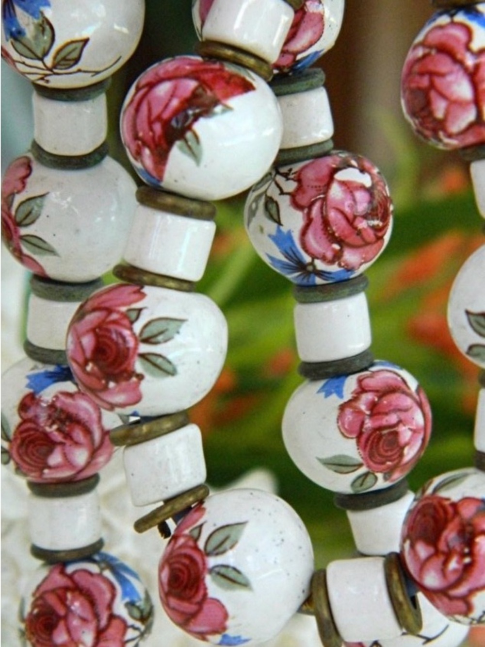 Vintage Rose Bead Necklace Pink Floral Ceramic Cottagecore Romantic Tea Party